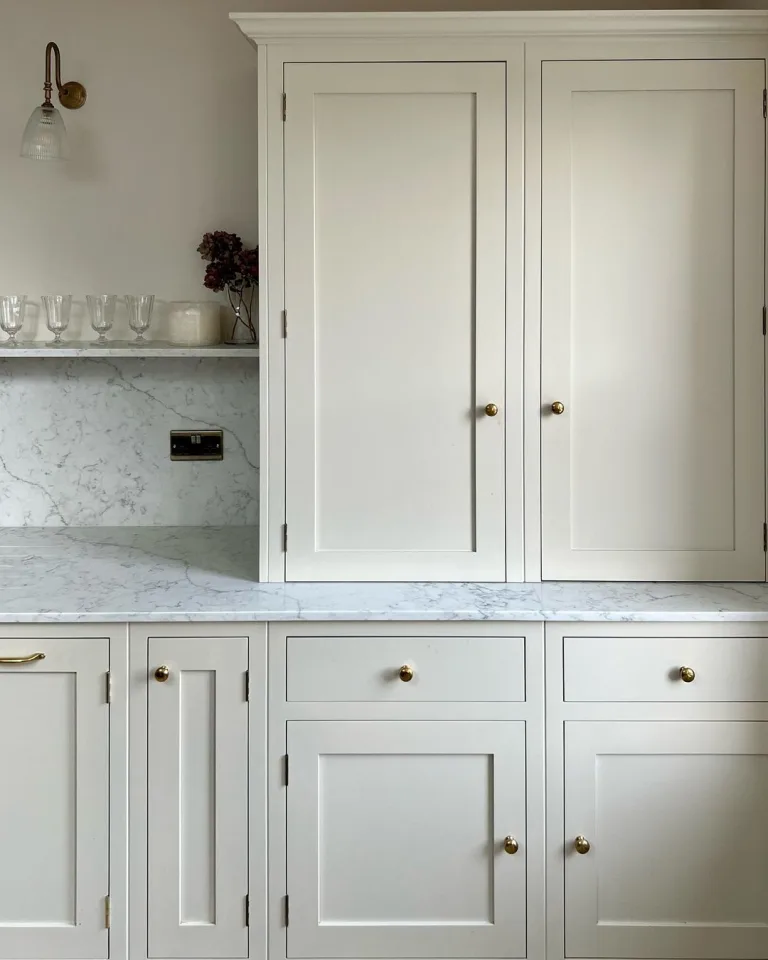 What Color Walls go With Cream Or Ivory Kitchen Cabinets?