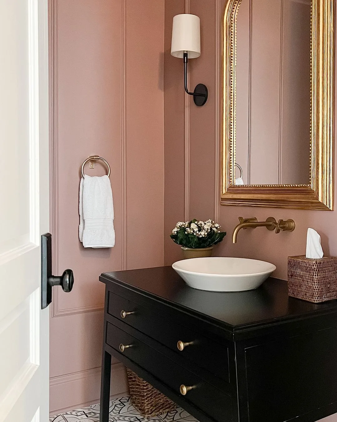 Pink Bathrooms are a Surprisingly Chic New Design Trend